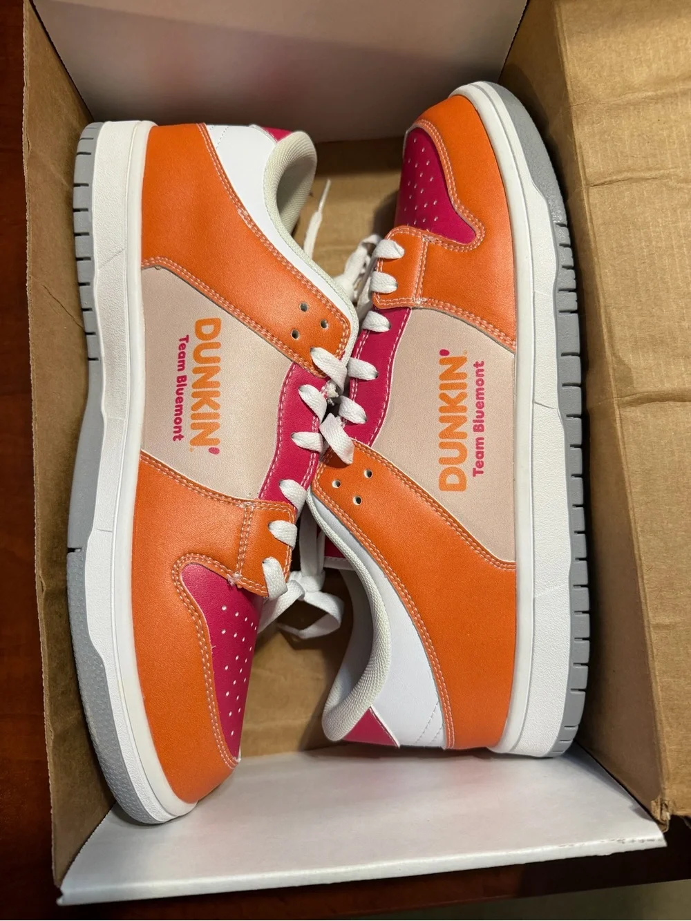 Dunkin'  Team Bluemont Men's Orange & Pink Low-Top Sneakers. Size 11
